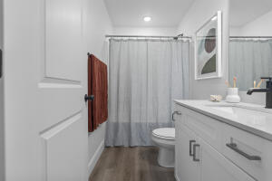 885 Bright Rdg Lane, Unit 1436 St. George, UT 84790 - Photo 15 of 19 Sunbrook Guest Bathroom
