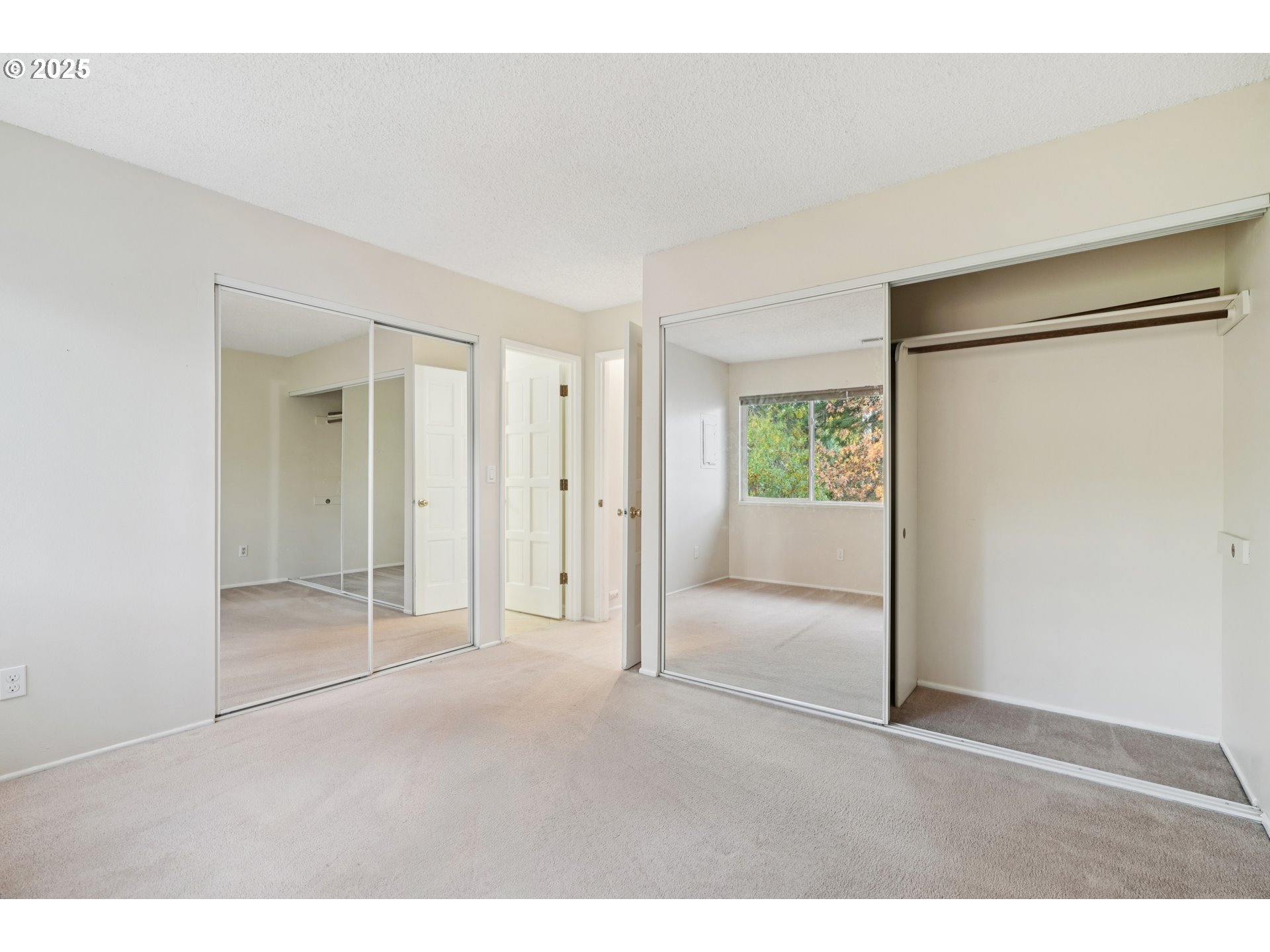 14678 Southwest 106th Avenue Tigard, OR 97224 - Photo 26 of 41 a view of an empty room