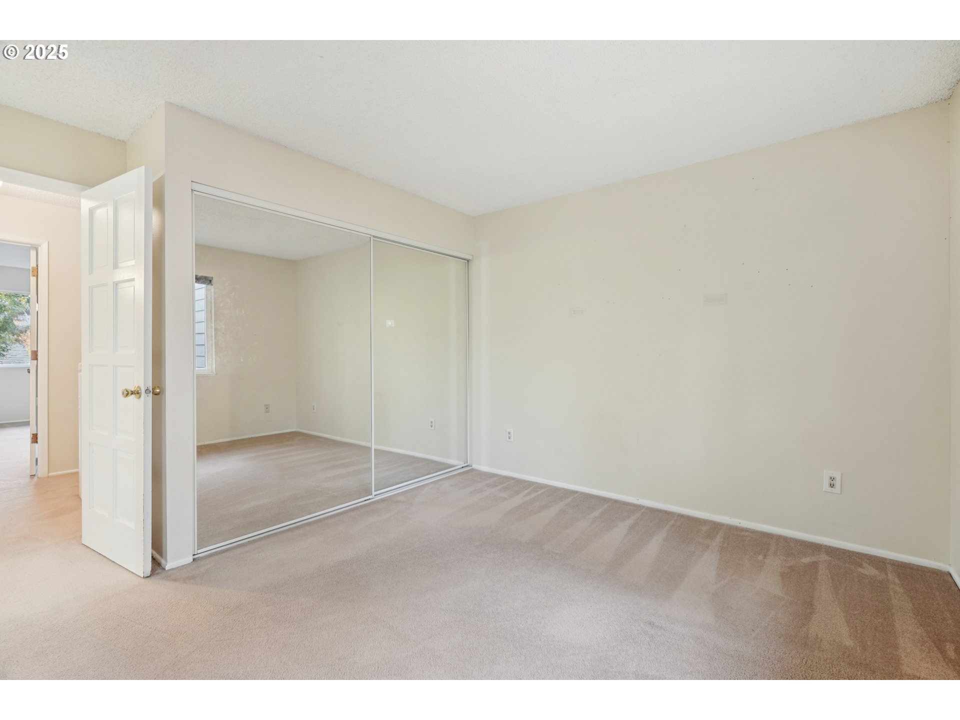 14678 Southwest 106th Avenue Tigard, OR 97224 - Photo 27 of 41 a view of an empty room