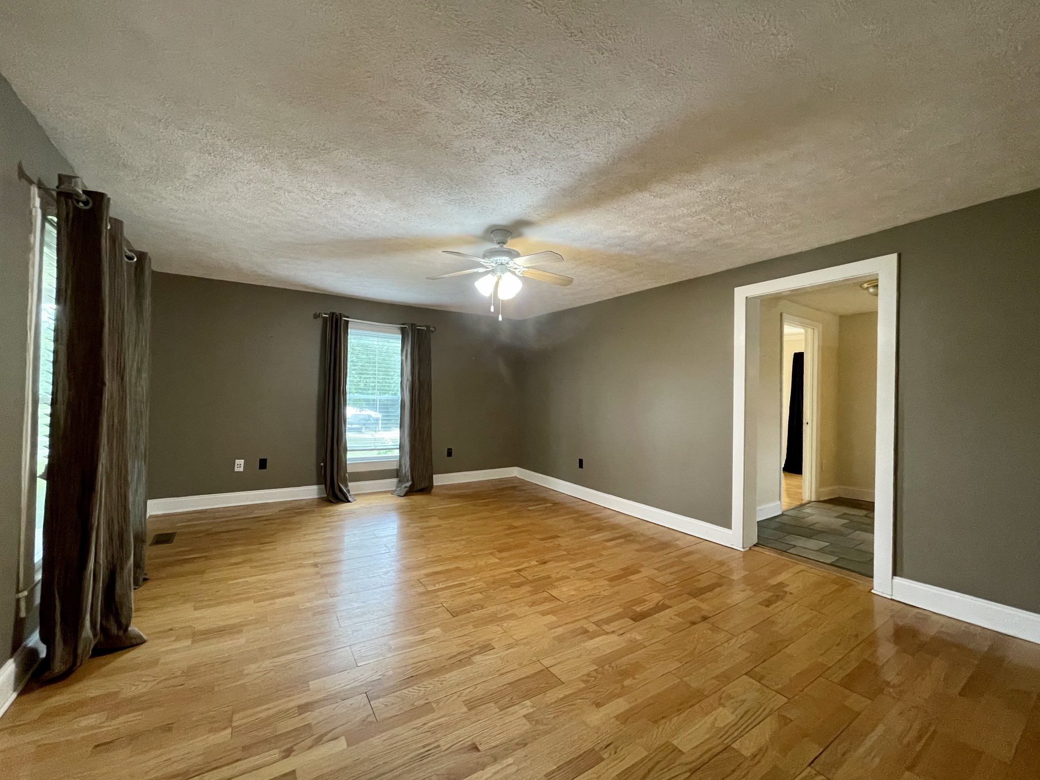 1051 Lewis Road Burns, TN 37029 - Photo 4 of 17 Gallery Image 4
