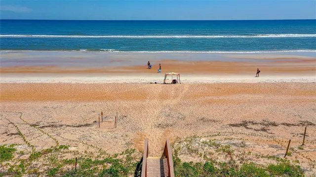 $320,000 | 1415 Ocean Shore Boulevard, Unit 303, Ormond Beach, FL 32176