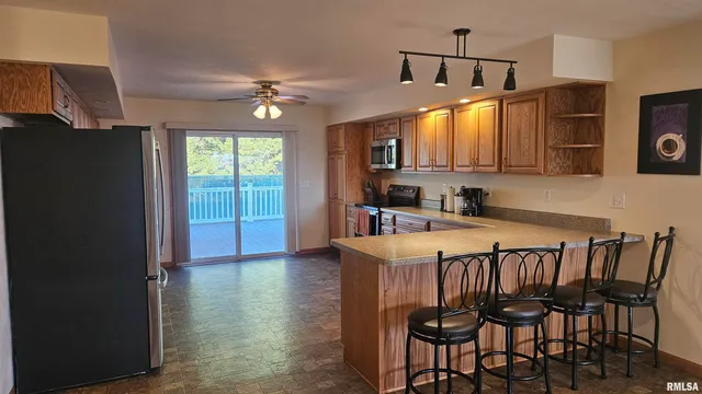 $220,000 | 1205 South Main Street, Lewistown, IL 61542