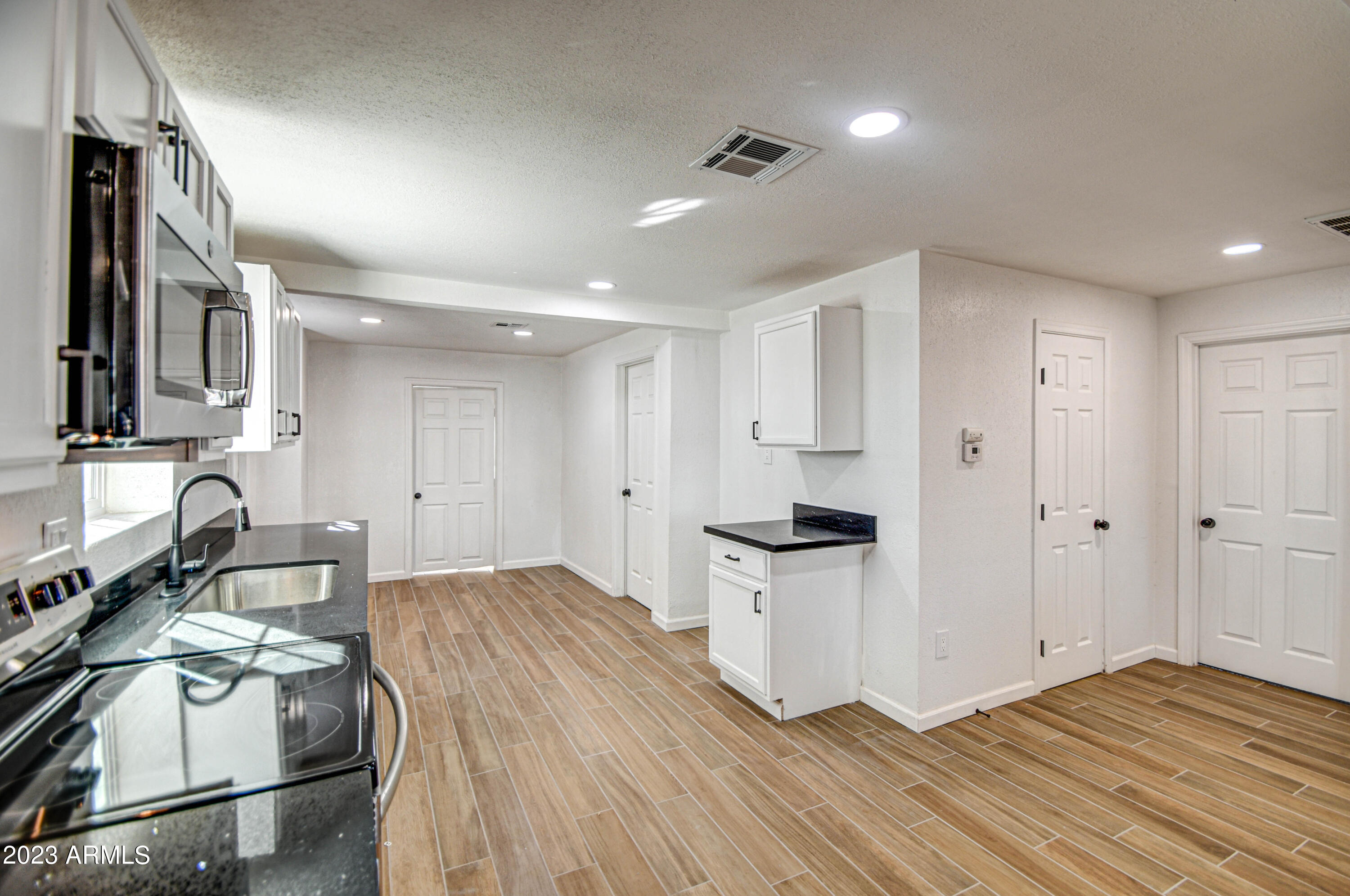 415 West Vah Ki Inn Road Coolidge, AZ 85128 - Photo 6 of 16 Kitchen 3