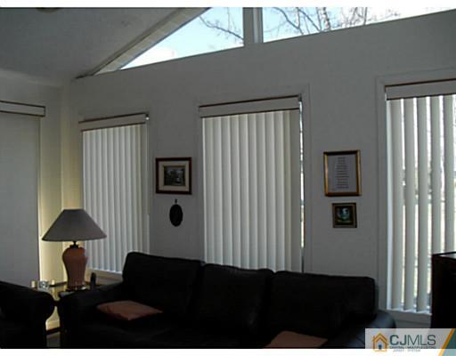619 B Deal Road Monroe Township, NJ 08831 - Photo 11 of 16 Gallery Image 11