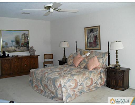 619 B Deal Road Monroe Township, NJ 08831 - Photo 14 of 16 Gallery Image 14
