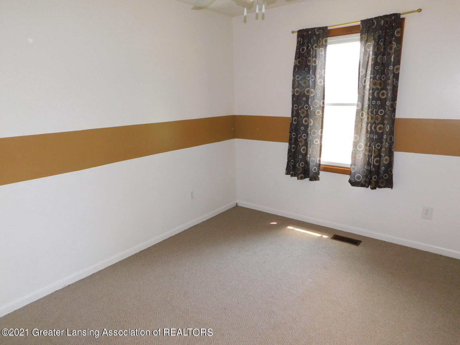 1180 South Aurelius Road Mason, MI 48854 - Photo 16 of 23 11