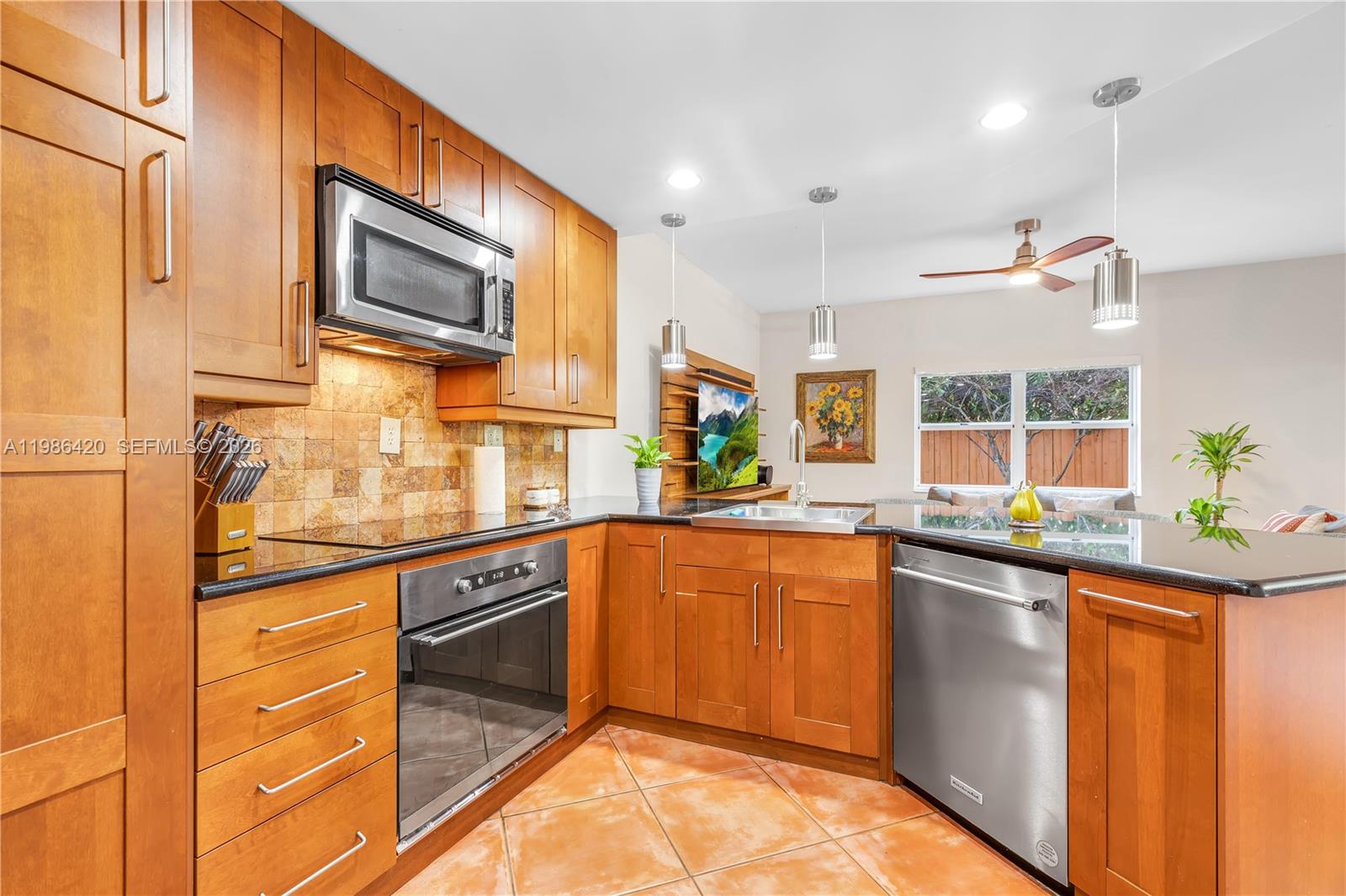 4520 Southwest 154th Court Miami, FL 33185 - Photo 8 of 50