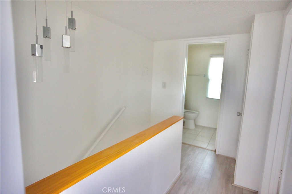 462 Seaward Road Corona del Mar, CA 92625 - Photo 18 of 25 UPSTAIRS HALL