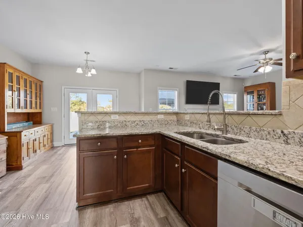 $399,950 | 126 Turquoise Drive, Jacksonville, NC 28546