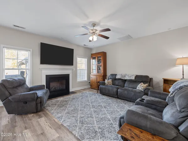 $399,950 | 126 Turquoise Drive, Jacksonville, NC 28546