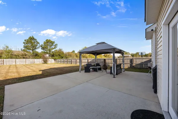 $399,950 | 126 Turquoise Drive, Jacksonville, NC 28546