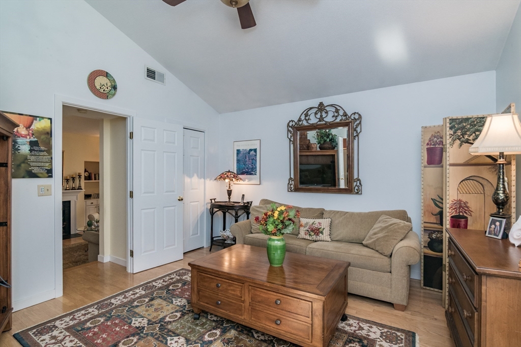 60 Amity Place, Unit 60 Amherst, MA 01002 - Photo 18 of 42