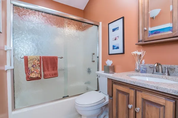 $555,000 | 60 Amity Place, Unit 60, Amherst, MA 01002