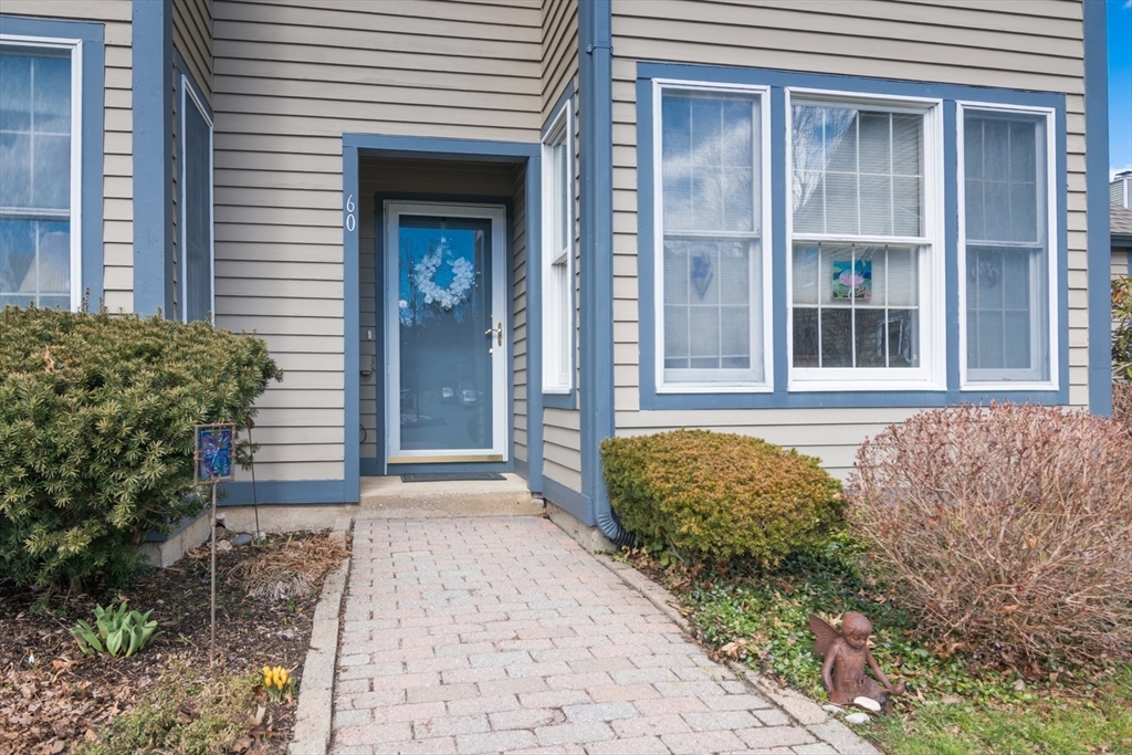 60 Amity Place, Unit 60 Amherst, MA 01002 - Photo 3 of 42