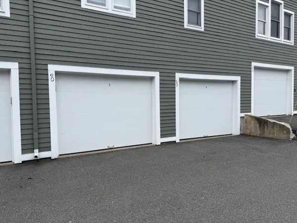$555,000 | 60 Amity Place, Unit 60, Amherst, MA 01002