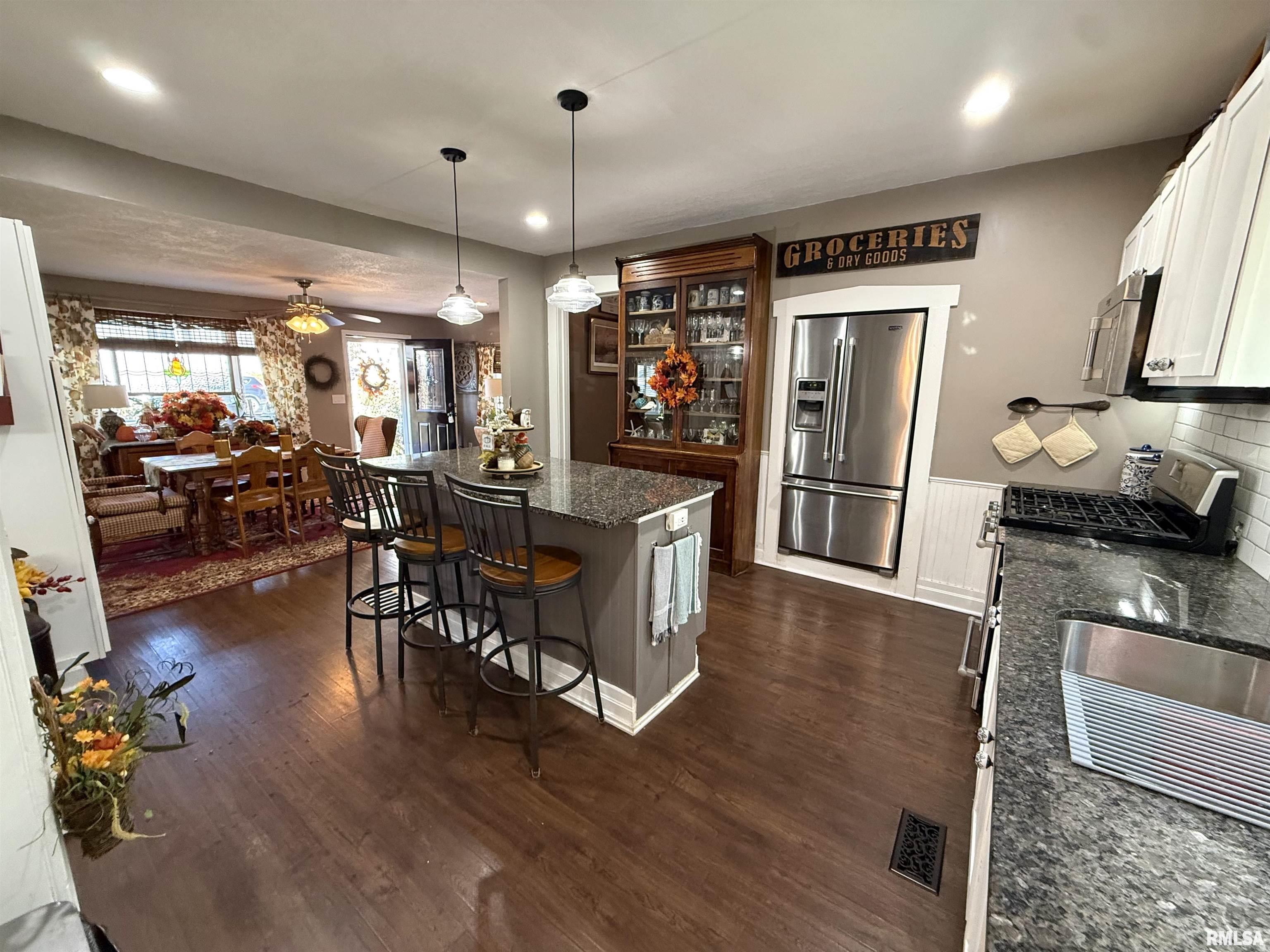 902 Adams Street Quincy, IL 62301 - Photo 13 of 44