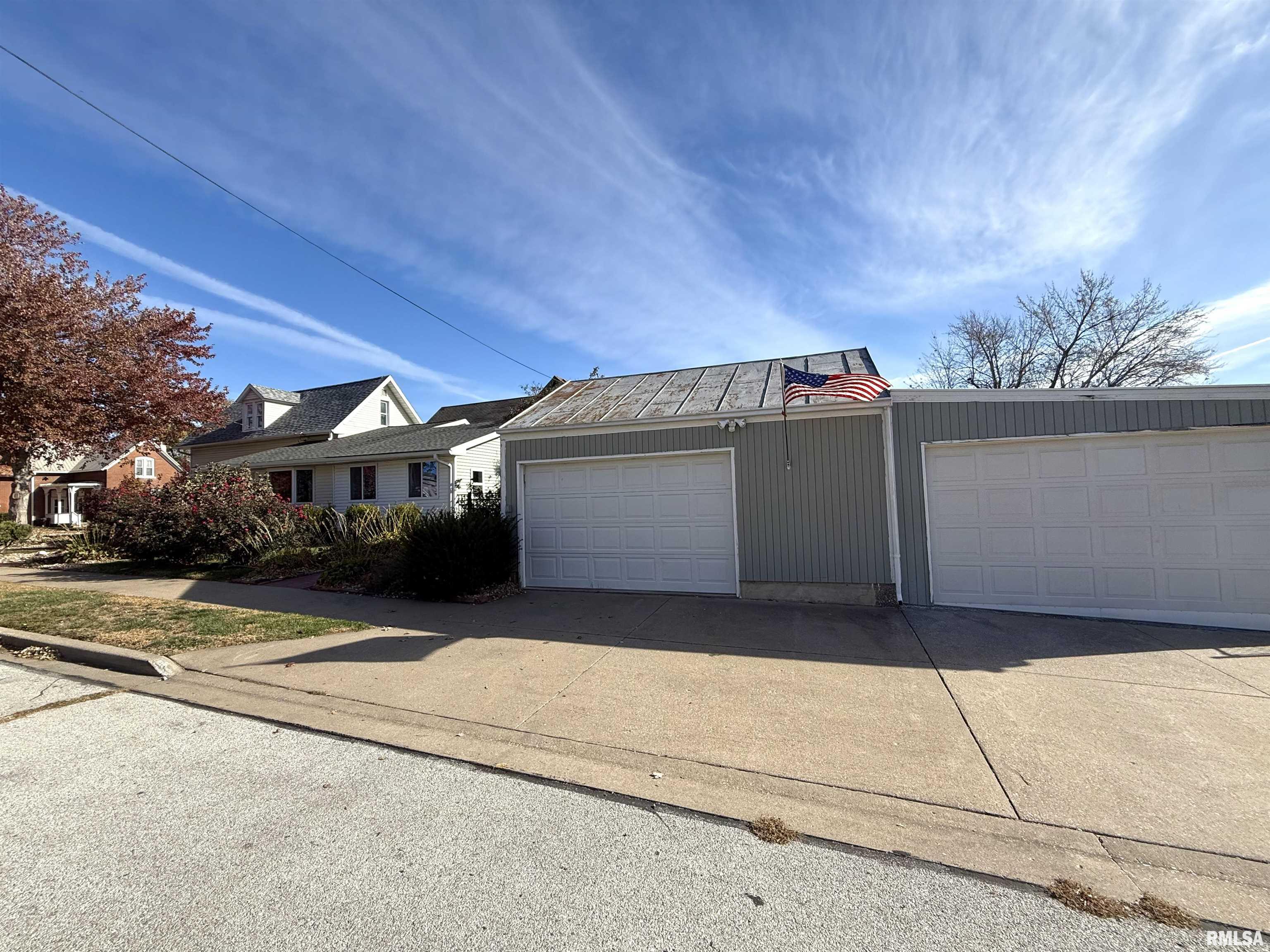 902 Adams Street Quincy, IL 62301 - Photo 41 of 44