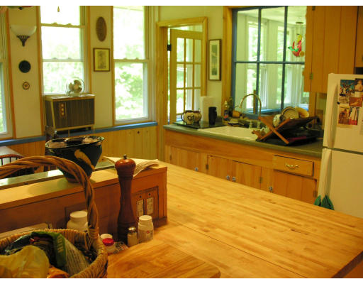 25 Echo Road Brimfield, MA 01010 - Photo 4 of 11 Gallery Image 4