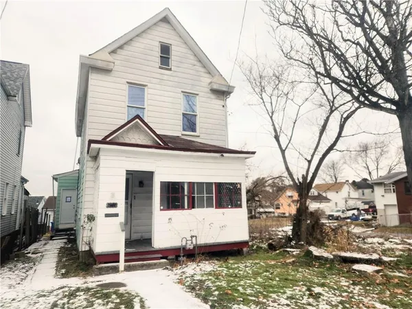 $1,095 | 2402 Grandview Avenue, McKeesport, PA 15132