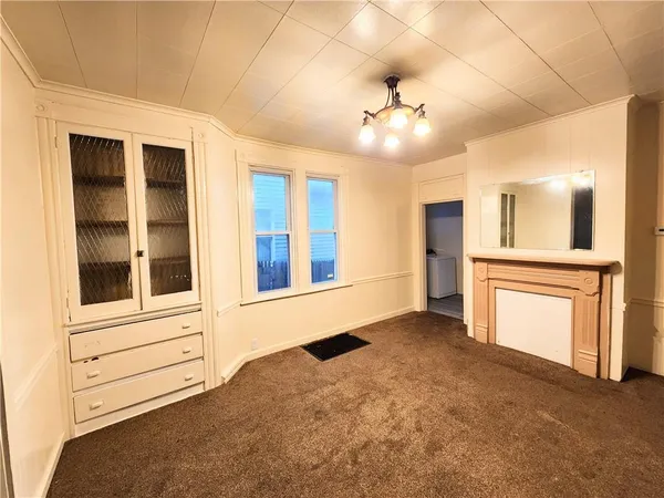 $1,095 | 2402 Grandview Avenue, McKeesport, PA 15132