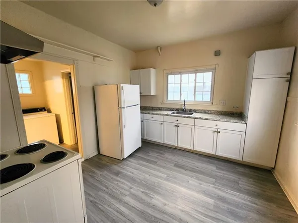 $1,095 | 2402 Grandview Avenue, McKeesport, PA 15132