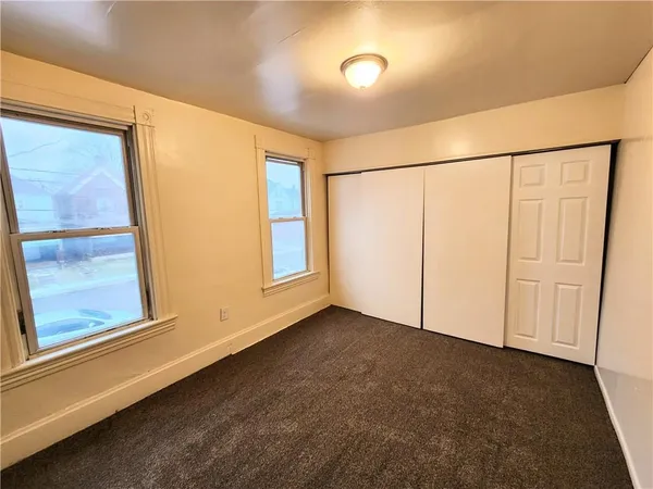 $1,095 | 2402 Grandview Avenue, McKeesport, PA 15132