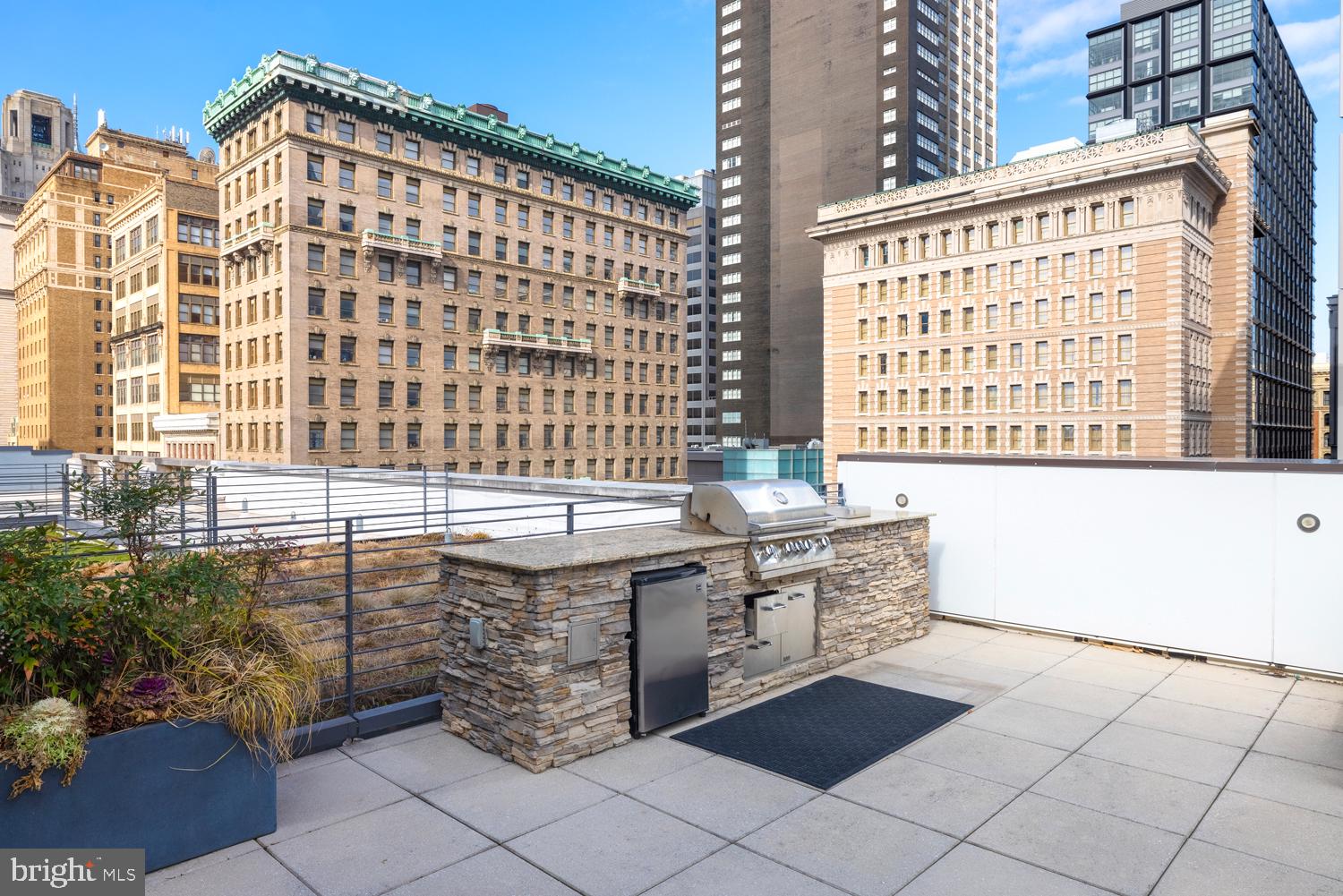 1125 Sansom Street, Unit 1B521 Philadelphia, PA 19107 - Photo 37 of 97