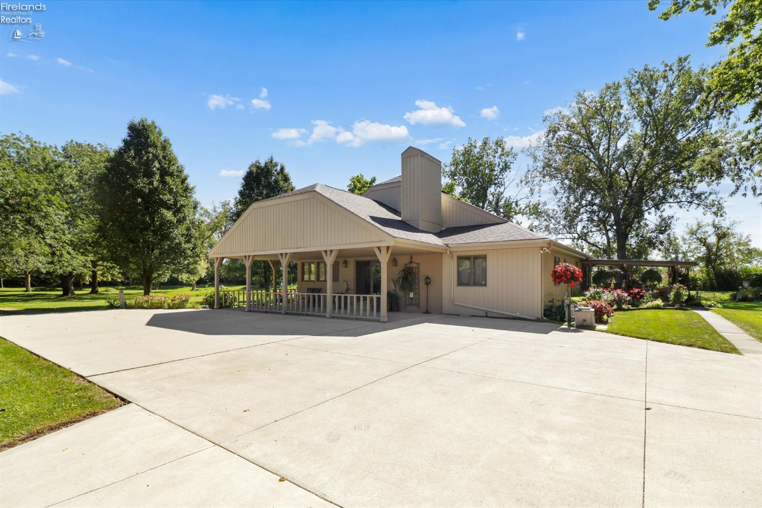 144 West Wilcox Road Port Clinton, OH 43452 - Photo 7 of 75 Gallery Image 7