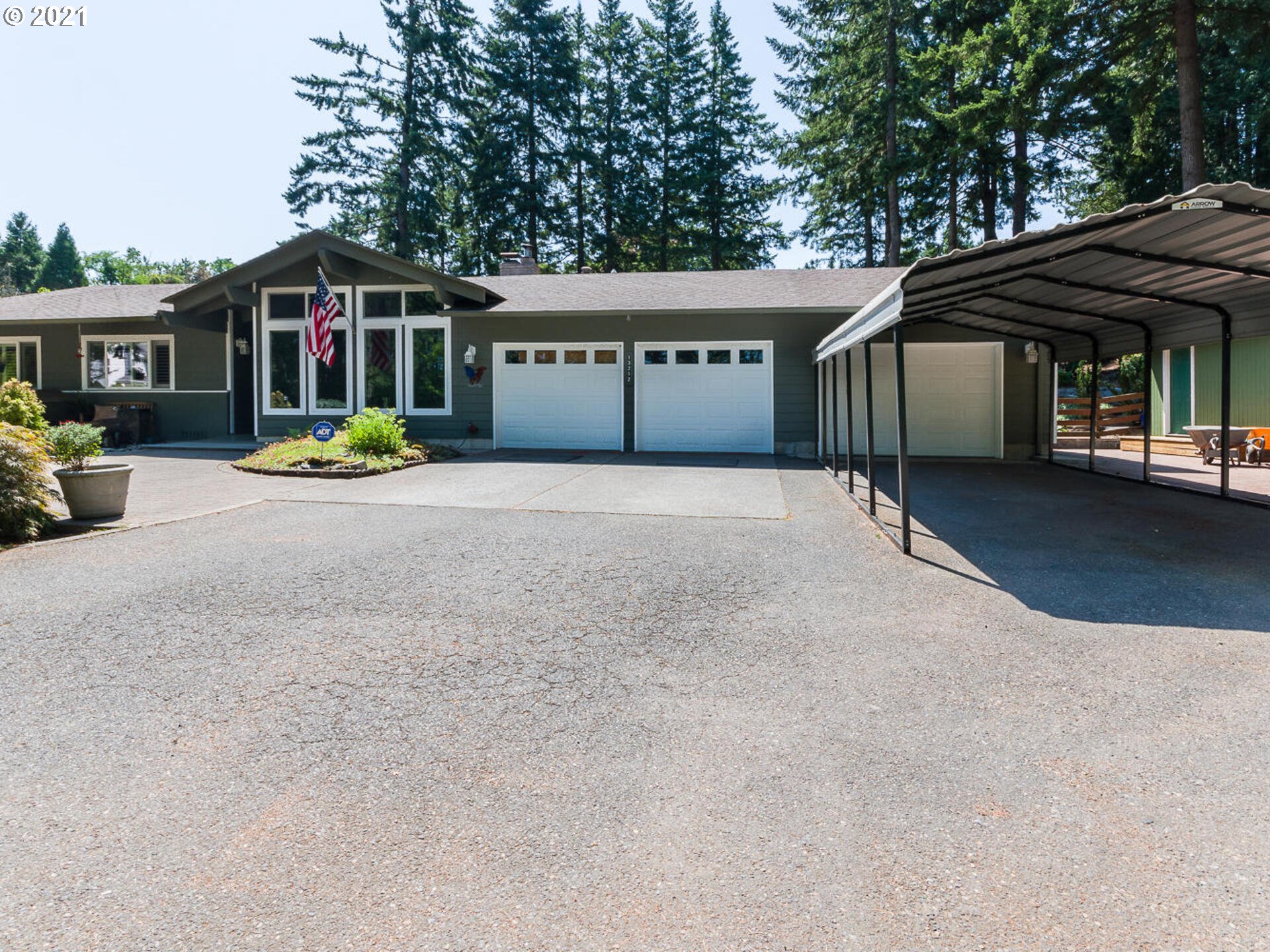 13212 Southeast Winston Road Damascus, OR 97089 - Photo 2 of 32