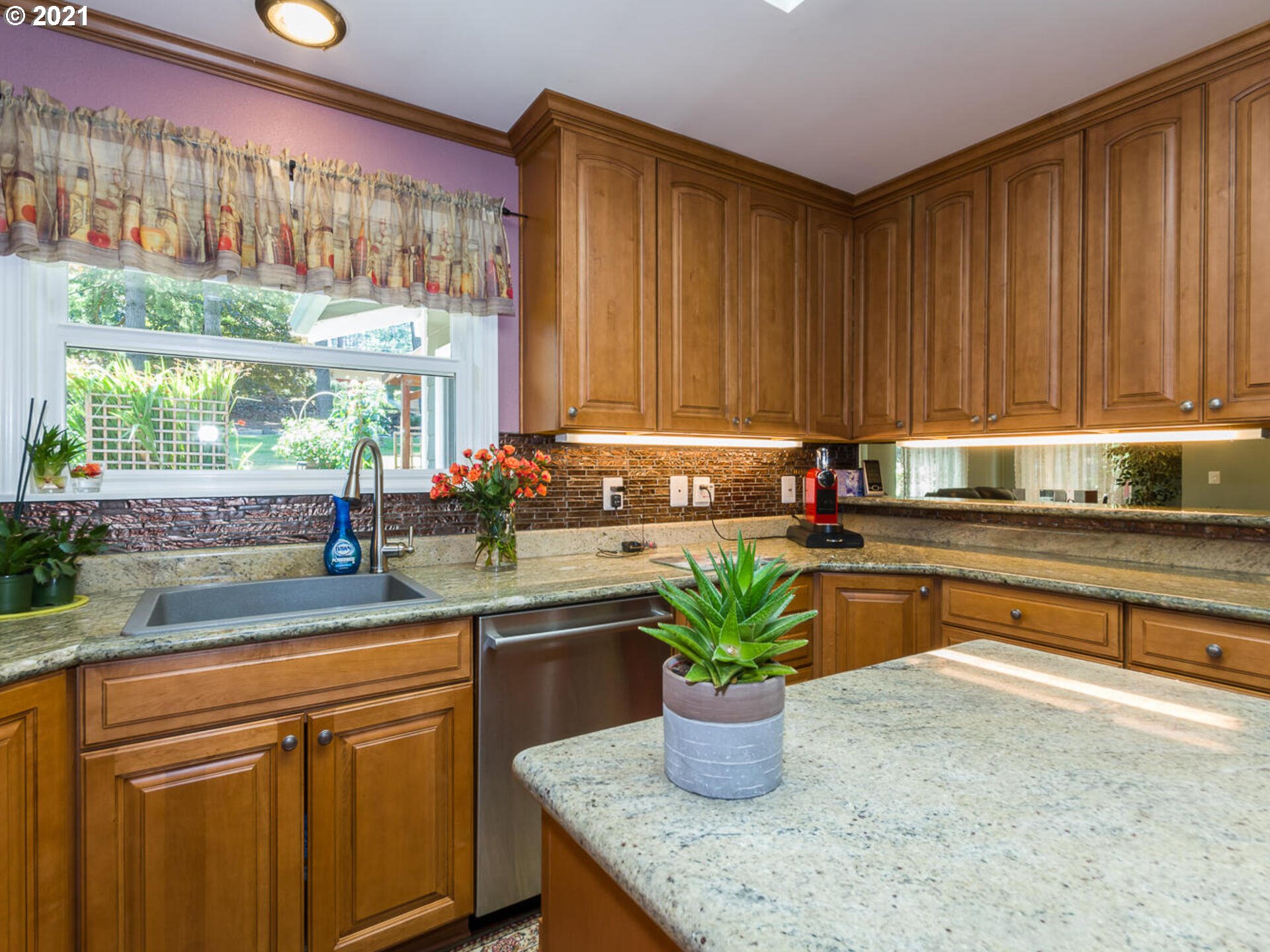 13212 Southeast Winston Road Damascus, OR 97089 - Photo 13 of 32