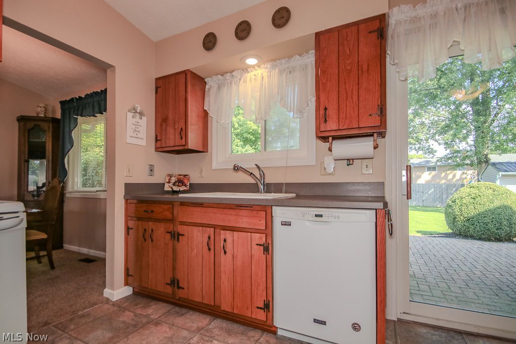 5535 Reef Road Mentor, OH 44060 - Photo 13 of 35 Gallery Image 13