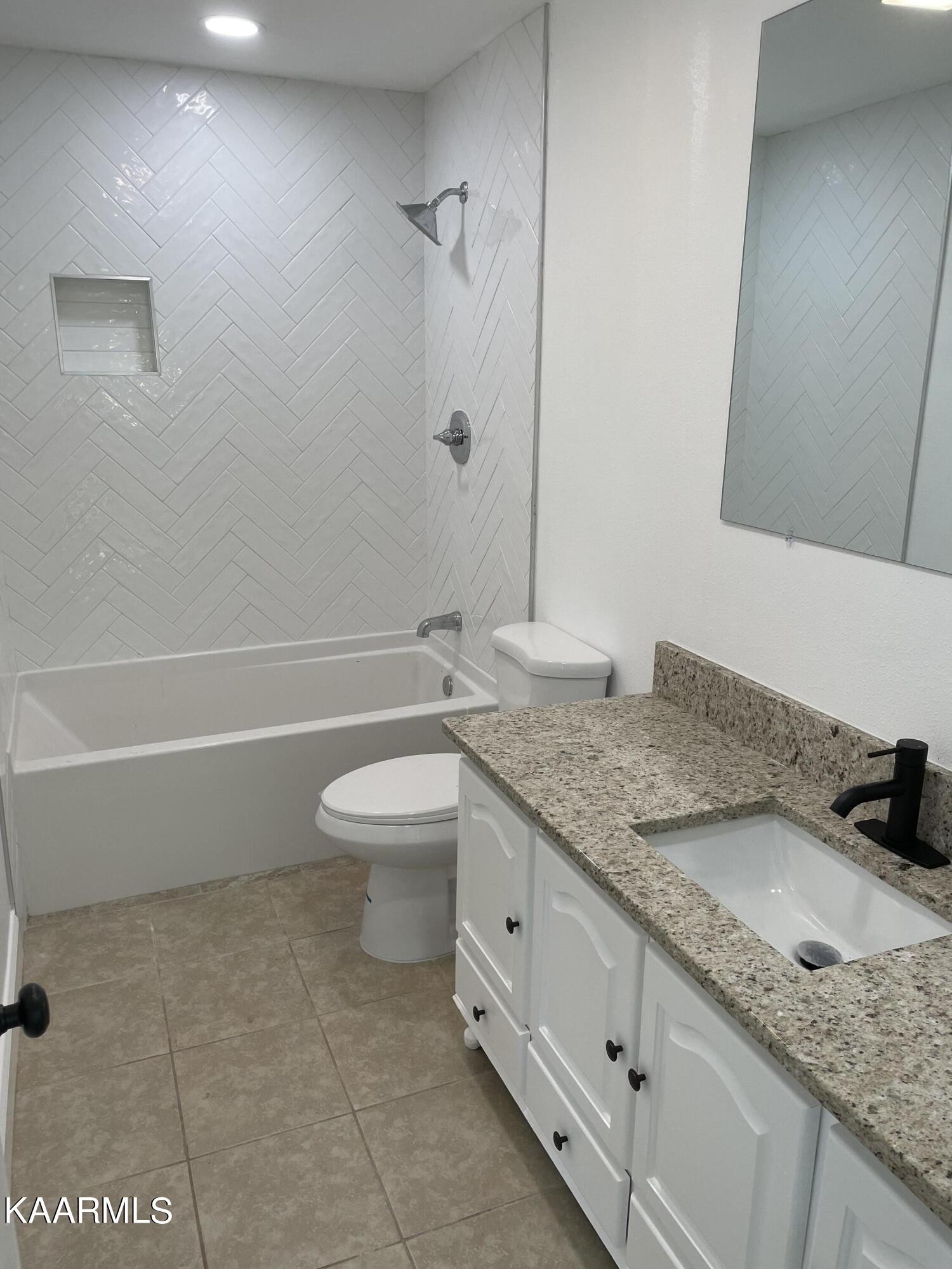 634 Oak Grove Road Madisonville, TN 37354 - Photo 12 of 27 Gallery Image 12