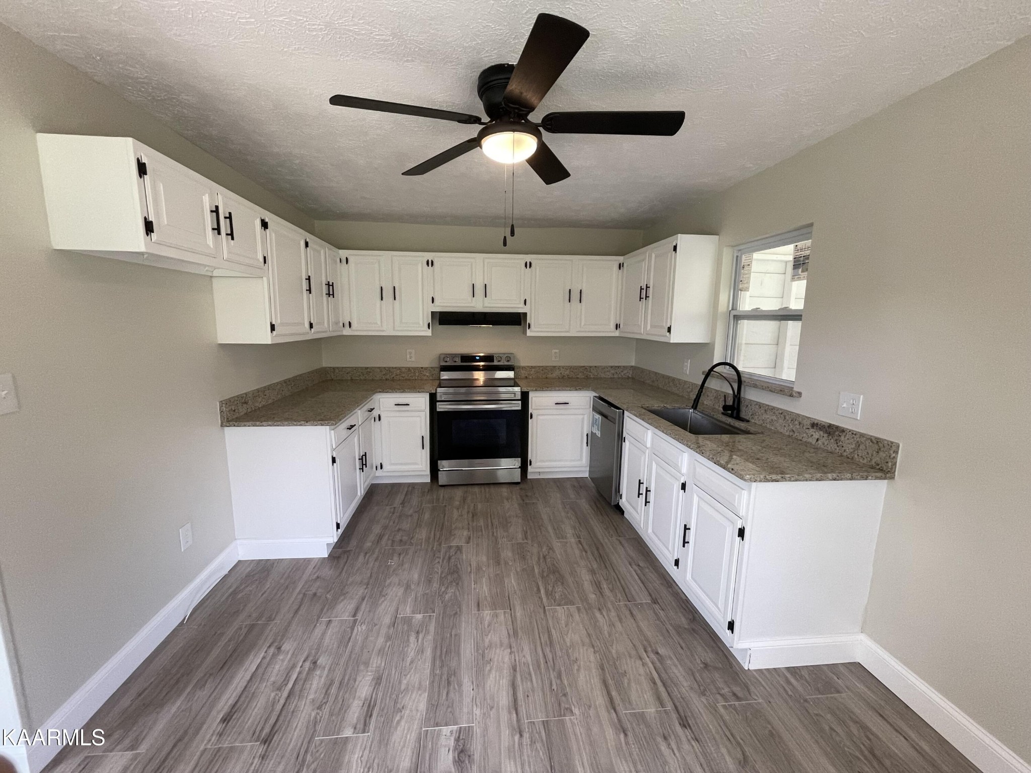 634 Oak Grove Road Madisonville, TN 37354 - Photo 5 of 27 Gallery Image 5