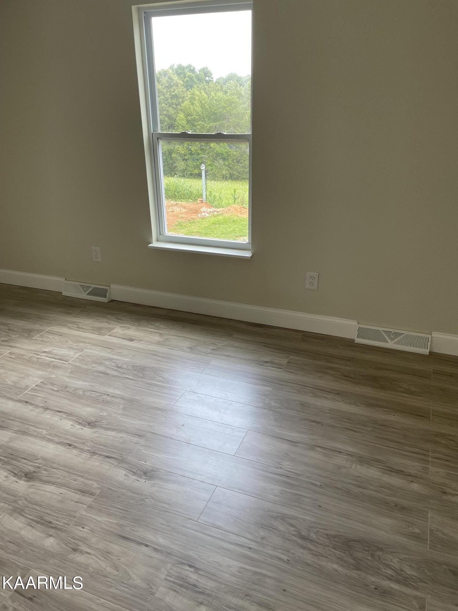 634 Oak Grove Road Madisonville, TN 37354 - Photo 10 of 27 Gallery Image 10