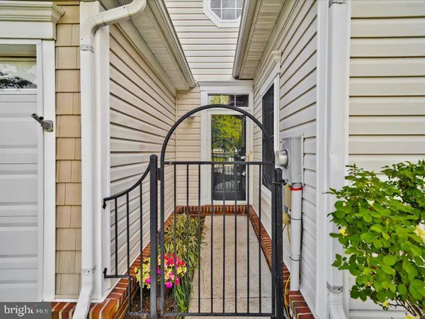 $470,000 | 14240 Foxhall Road, Unit 15, Solomons, MD 20629