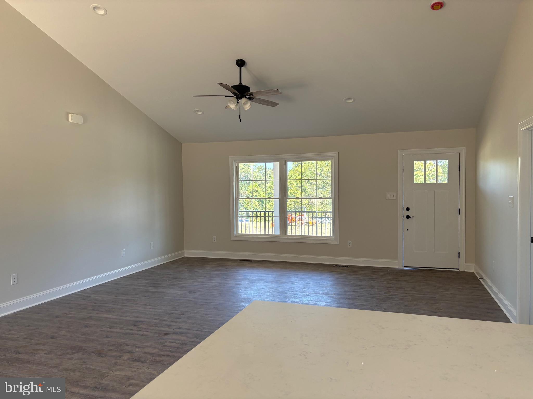 19265 Nelda Lane Culpeper, VA 22701 - Photo 3 of 18 Great room looking to front door