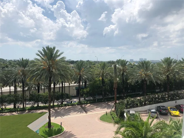 $779,944 | 10275 Collins Avenue, Unit 427, Bal Harbour, FL 33154