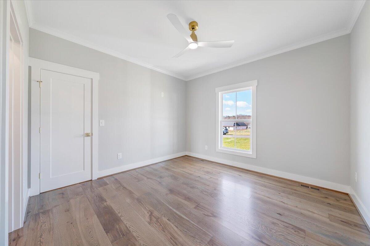 27 Smokehouse Road Moneta, VA 24121 - Photo 66 of 144 066-MIB00689