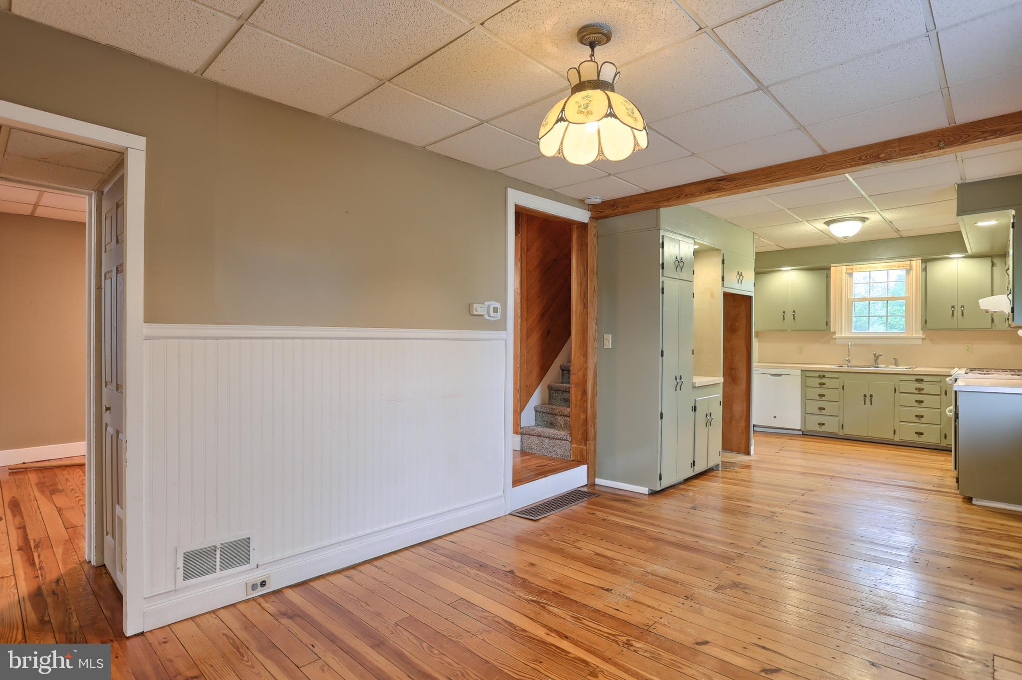 321 Union Road Lebanon, PA 17046 - Photo 10 of 50 Dining Room opens to Country Kitchen
