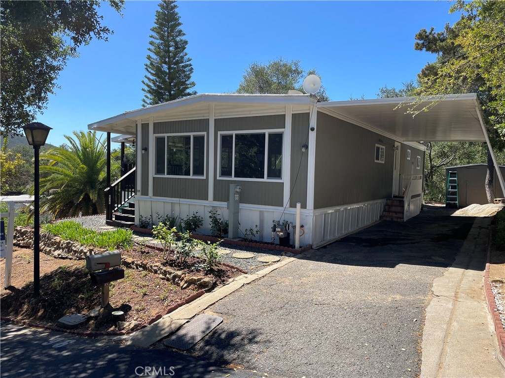 4747 Oak Crest Road, Unit 96 Fallbrook, CA 92028 - Photo 2 of 35
