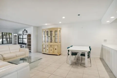 $169,000 | 4068 Tivoli Court, Lake Worth, FL 33467