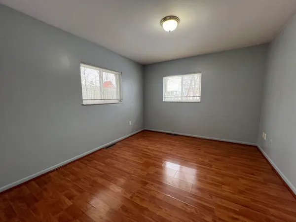 $1,400 | 7944 Grand Street, Unit 1, Dexter, MI 48130