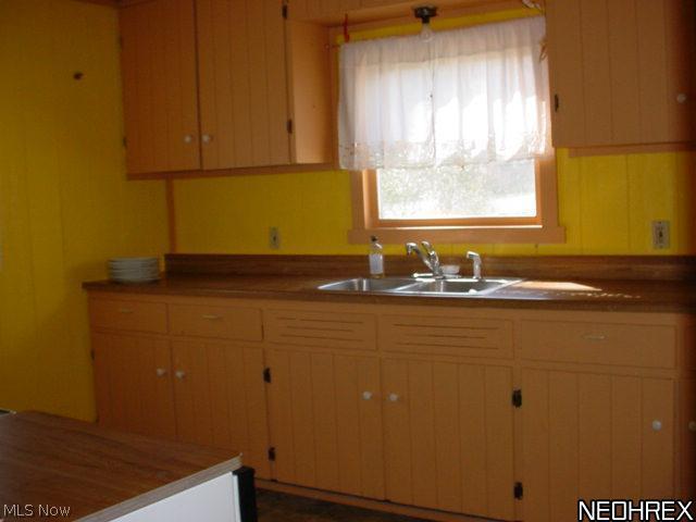 3046 Alexander Road Atwater, OH 44201 - Photo 5 of 17