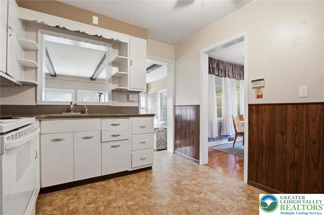 3232 Edinburgh Road Allentown, PA 18104 - Photo 17 of 25 Gallery Image 17