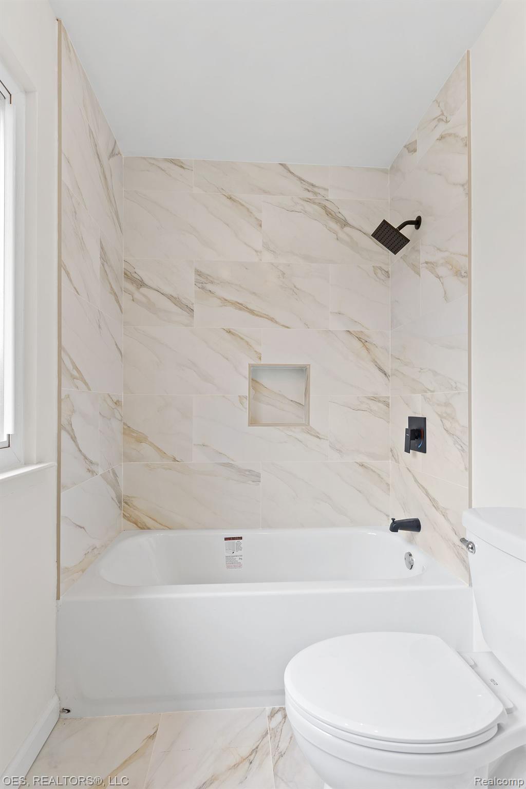 22510 Deerfield Road Novi, MI 48375 - Photo 22 of 42 Gallery Image 22