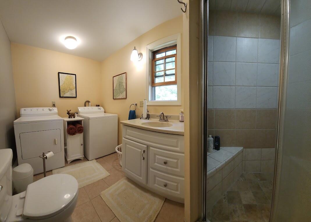 140 Hill Road Athens, ME 04912 - Photo 24 of 57 1st Floor Bath