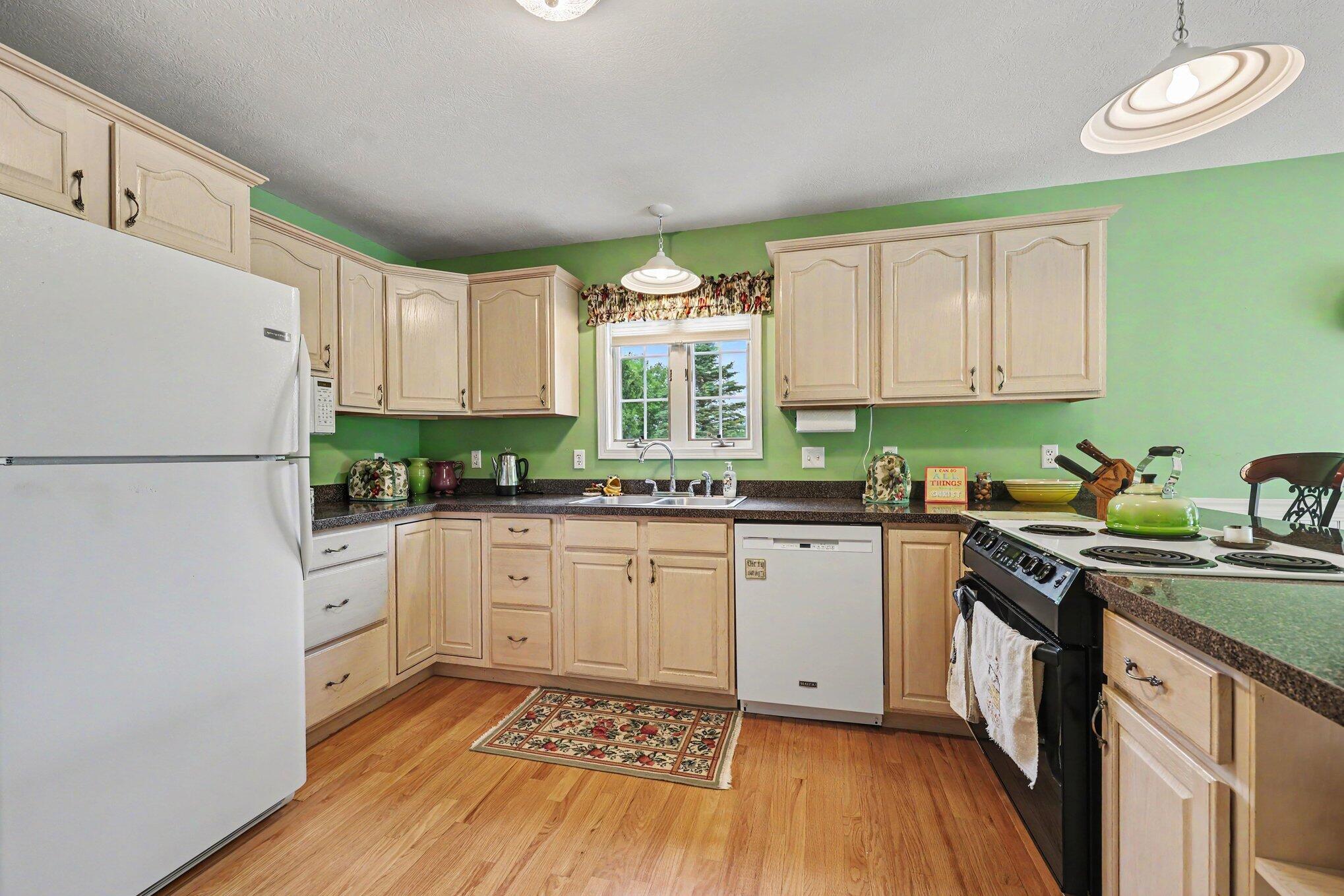 7880 Greenwood Road Jackson, MI 49201 - Photo 11 of 43 011_file_7072