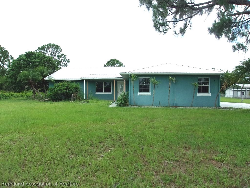 4121 Schumacher Road Sebring, FL 33872 - Photo 1 of 26 Gallery Image 1