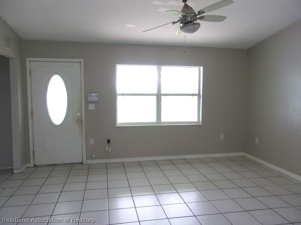 4121 Schumacher Road Sebring, FL 33872 - Photo 2 of 26 Gallery Image 2