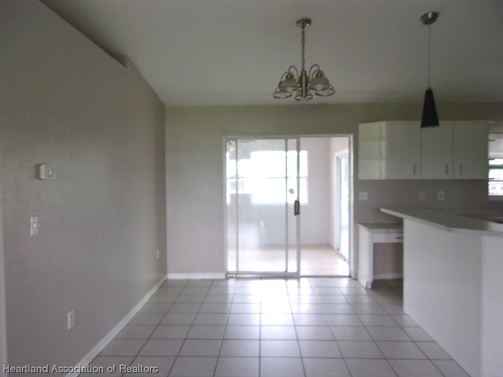 4121 Schumacher Road Sebring, FL 33872 - Photo 4 of 26 Gallery Image 4